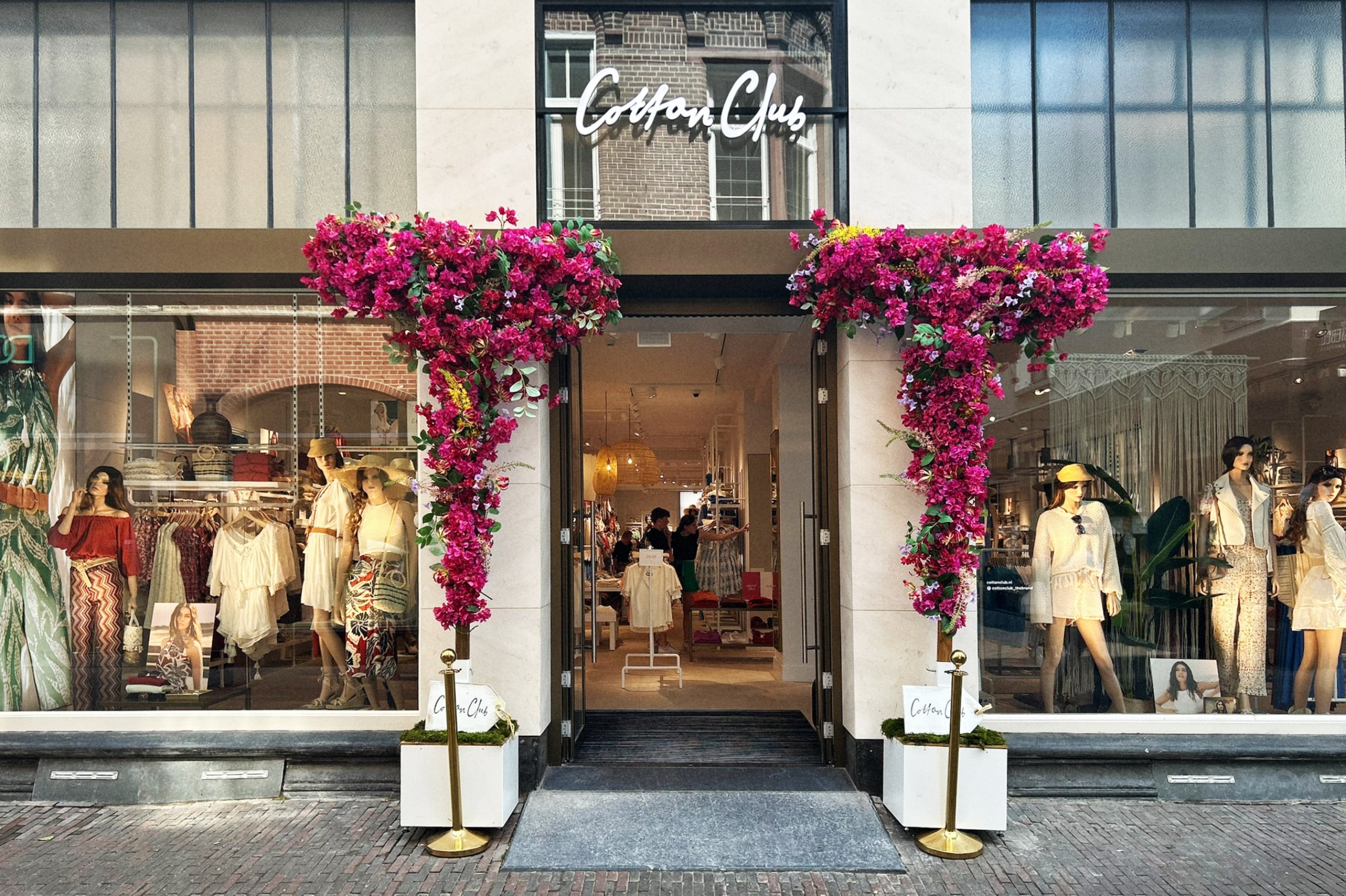 Store Image
